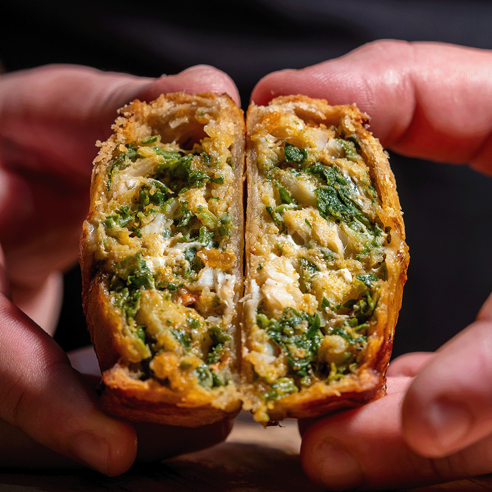 Paquete de 2 empanadas de pescado y 2 de verduras